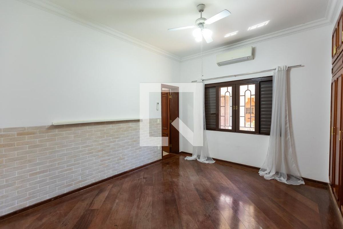 Casa à Venda - Nova Campinas, 4 Quartos,  488 m2 em , Campinas - sp | SoloBR