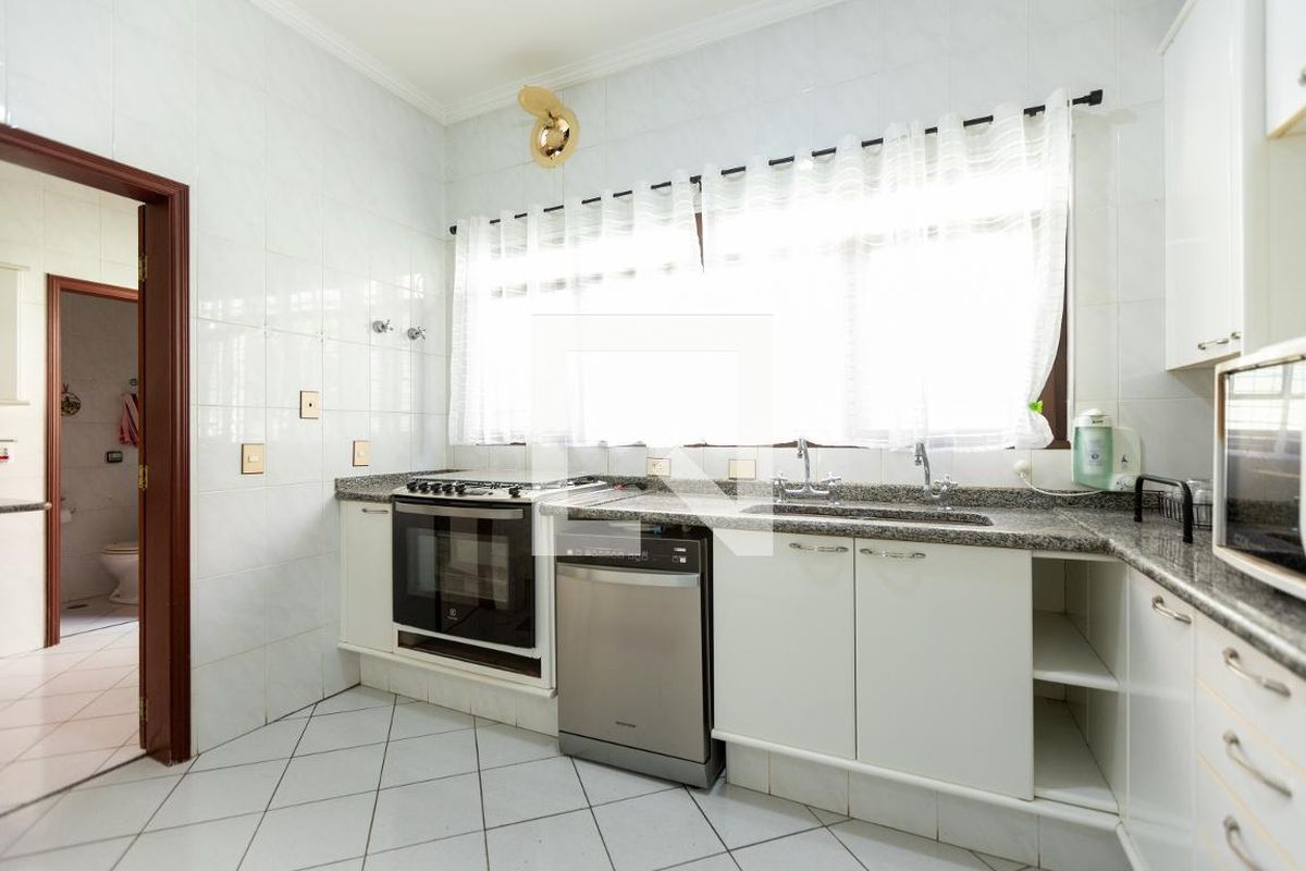 Casa à Venda - Nova Campinas, 4 Quartos,  488 m2 em , Campinas - sp | SoloBR