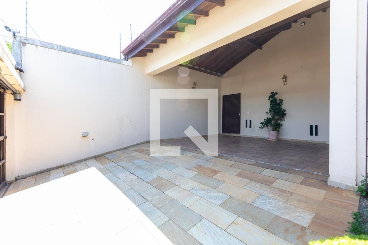 Casa à Venda - Nova Campinas, 4 Quartos,  488 m2 em , Campinas - sp | SoloBR