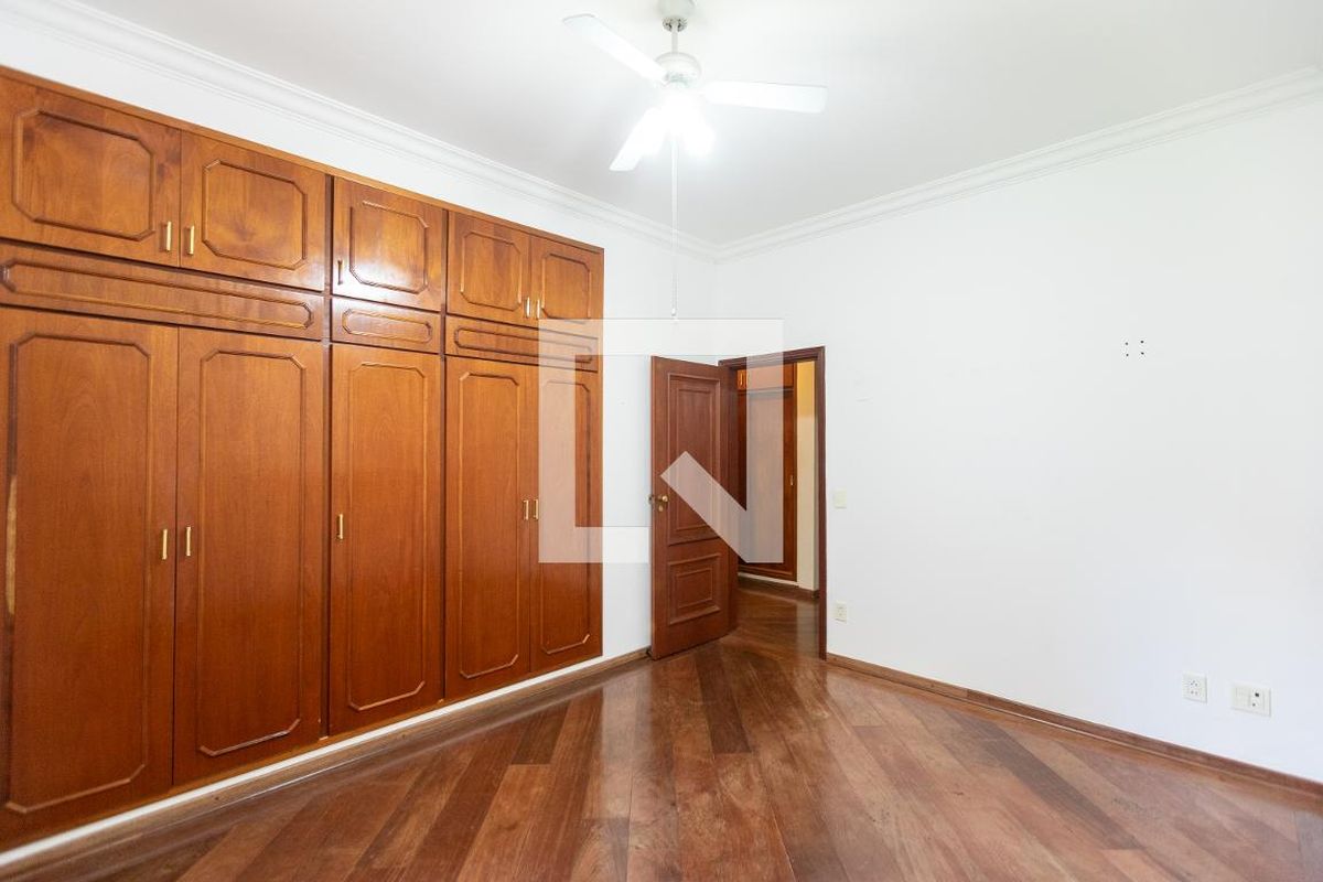 Casa à Venda - Nova Campinas, 4 Quartos,  488 m2 em , Campinas - sp | SoloBR