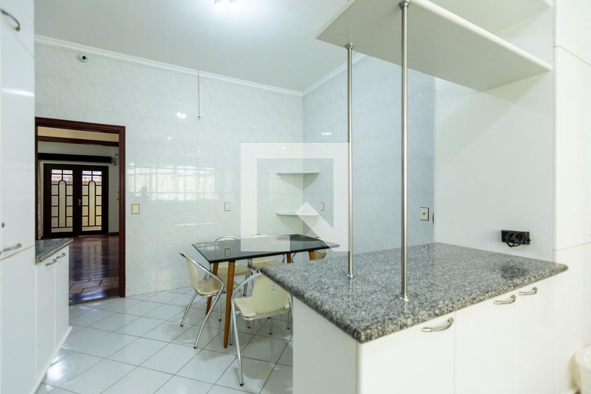 Casa à Venda - Nova Campinas, 4 Quartos,  488 m2 em , Campinas - sp | SoloBR