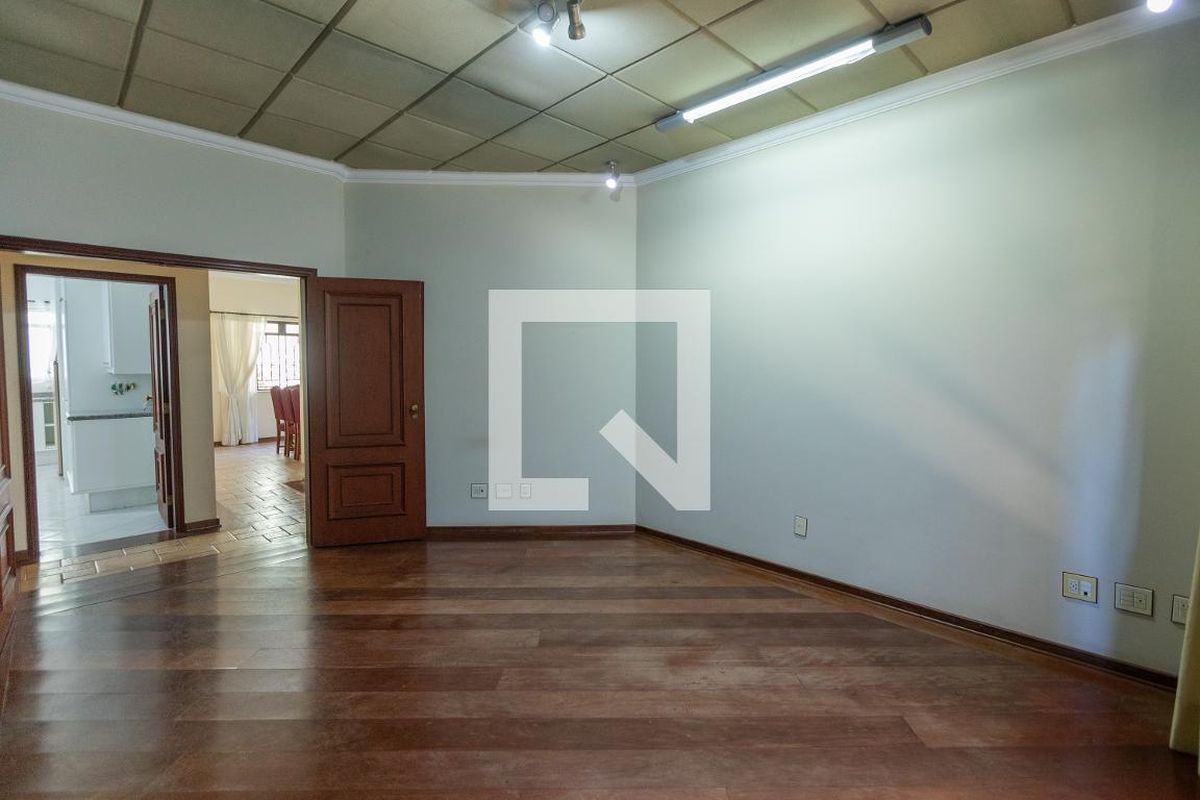 Casa à Venda - Nova Campinas, 4 Quartos,  488 m2 em , Campinas - sp | SoloBR