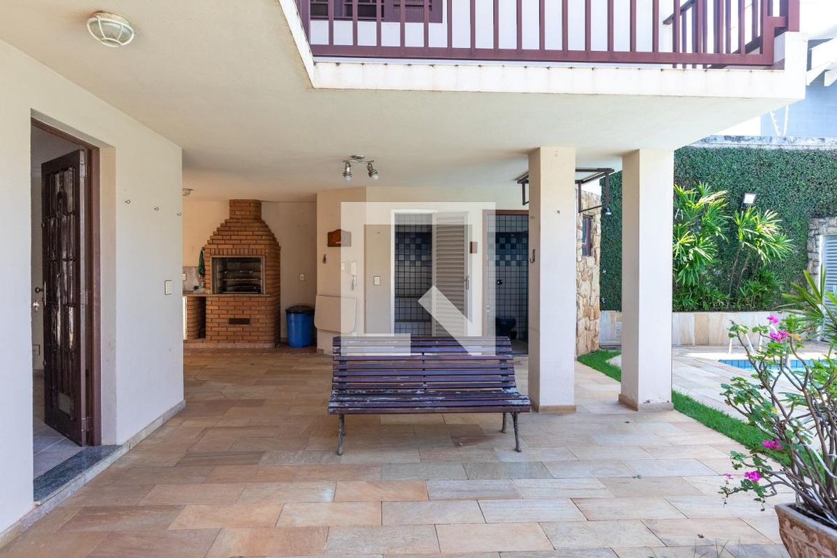 Casa à Venda - Nova Campinas, 4 Quartos,  488 m2 em , Campinas - sp | SoloBR