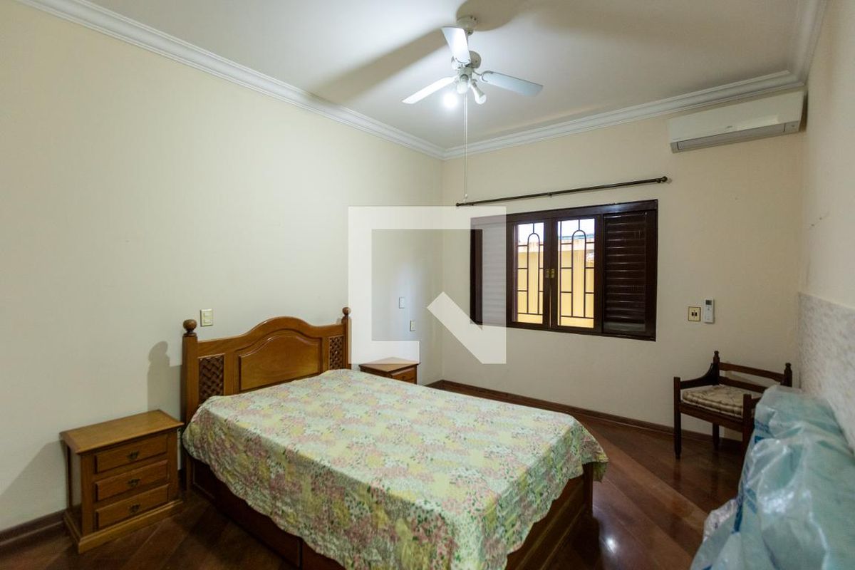 Casa à Venda - Nova Campinas, 4 Quartos,  488 m2 em , Campinas - sp | SoloBR