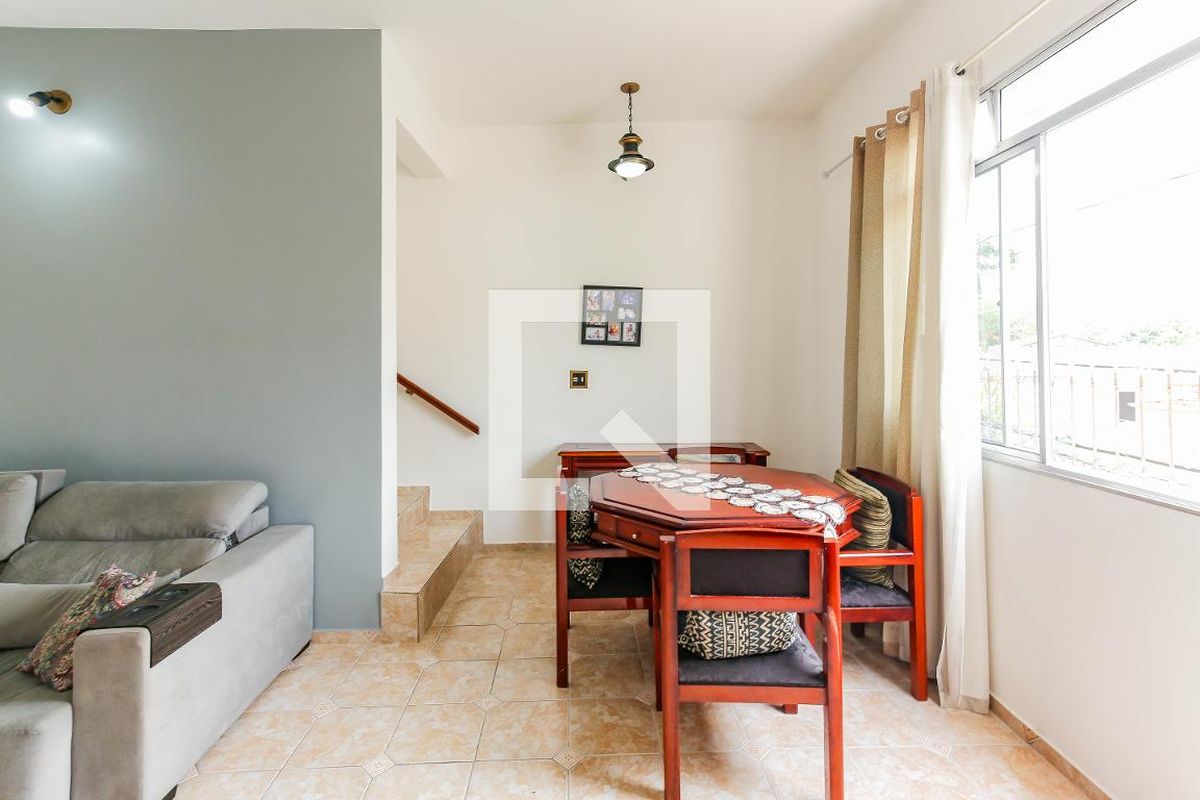 Casa, 5 quartos, 250 m² - Foto 2