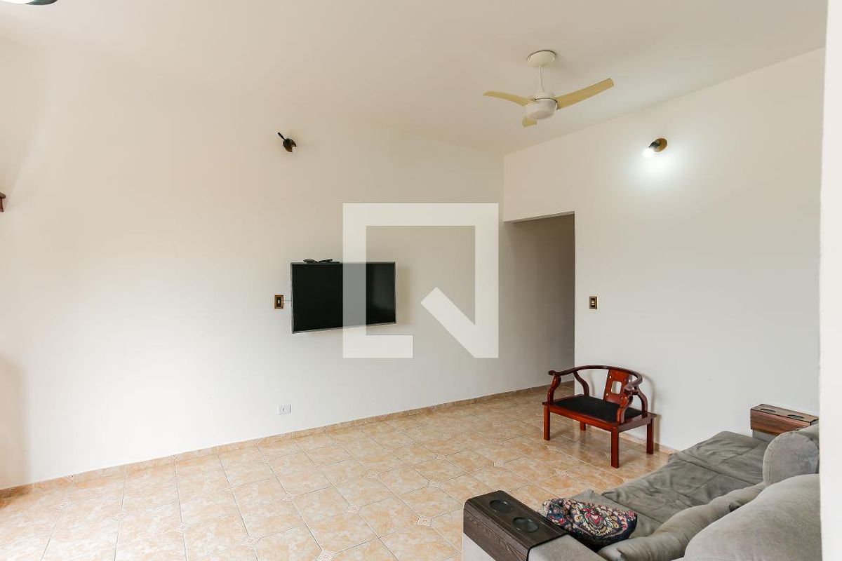Casa, 5 quartos, 250 m² - Foto 4