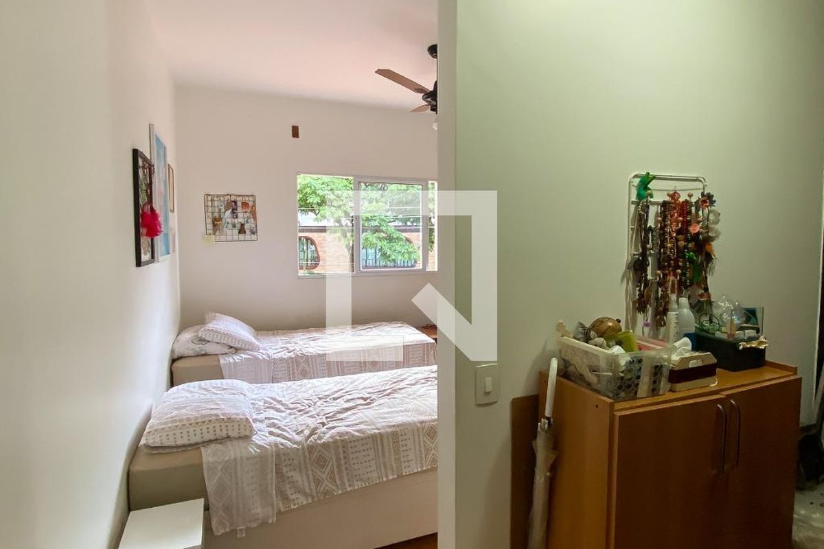 Casa, 4 quartos, 220 m² - Foto 81