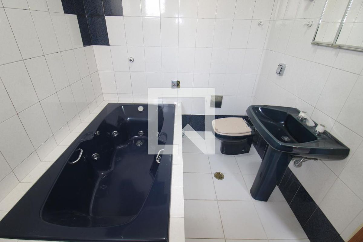 Casa, 3 quartos, 326 m² - Foto 31