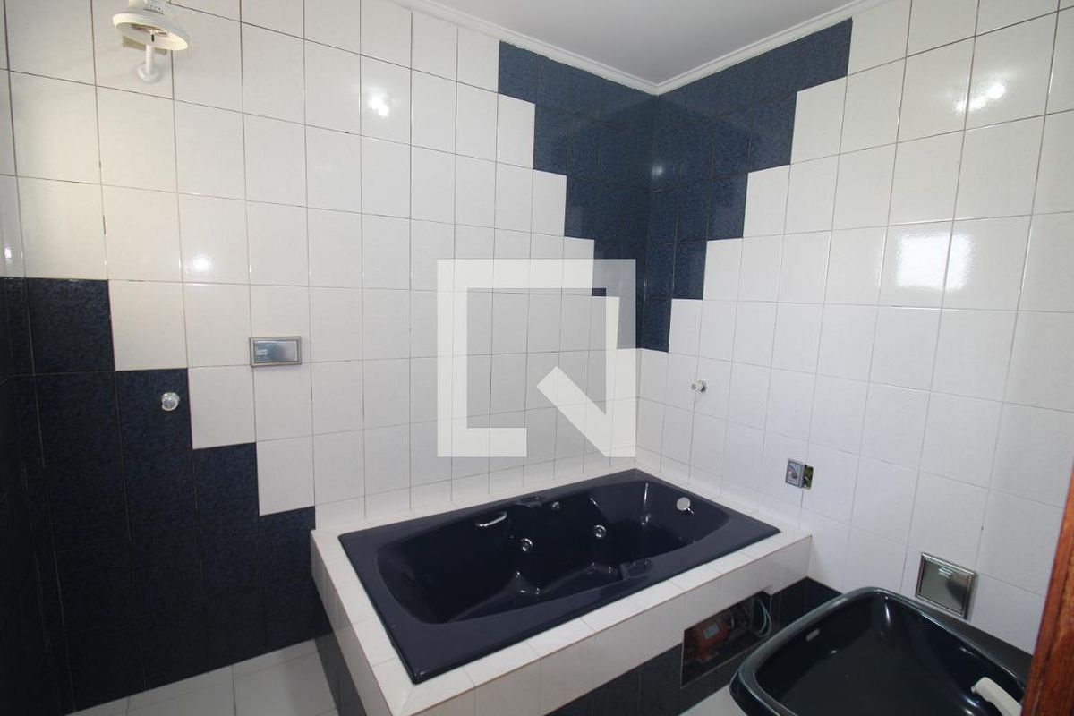 Casa, 3 quartos, 326 m² - Foto 29