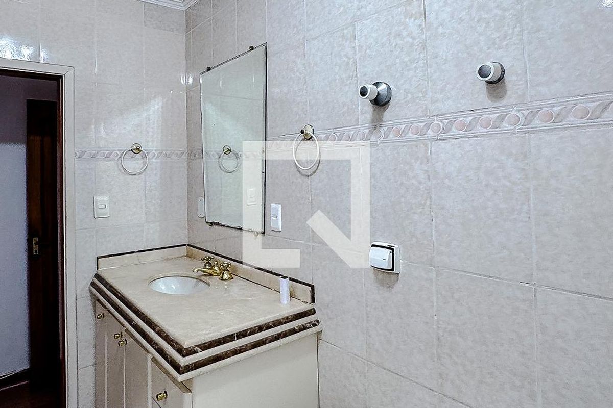 Casa, 3 quartos, 270 m² - Foto 26