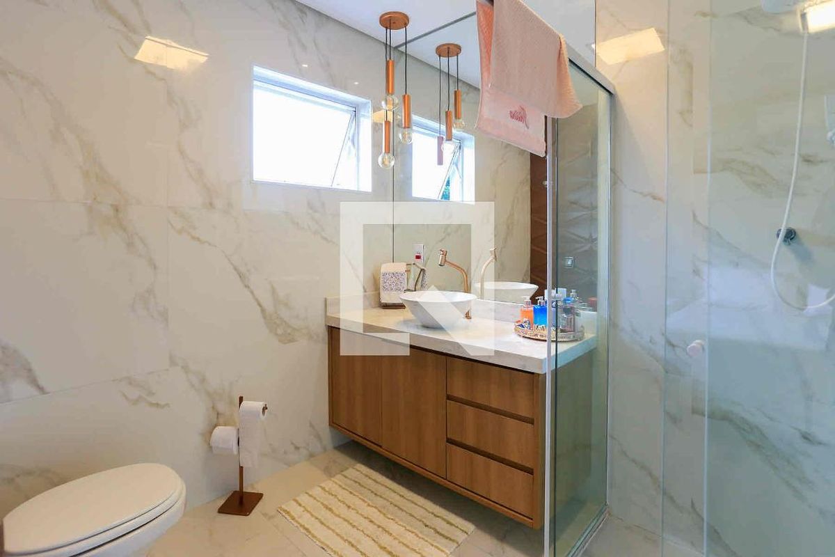 Casa, 3 quartos, 245 m² - Foto 71