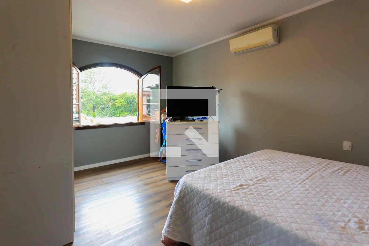 Casa, 3 quartos, 245 m² - Foto 99