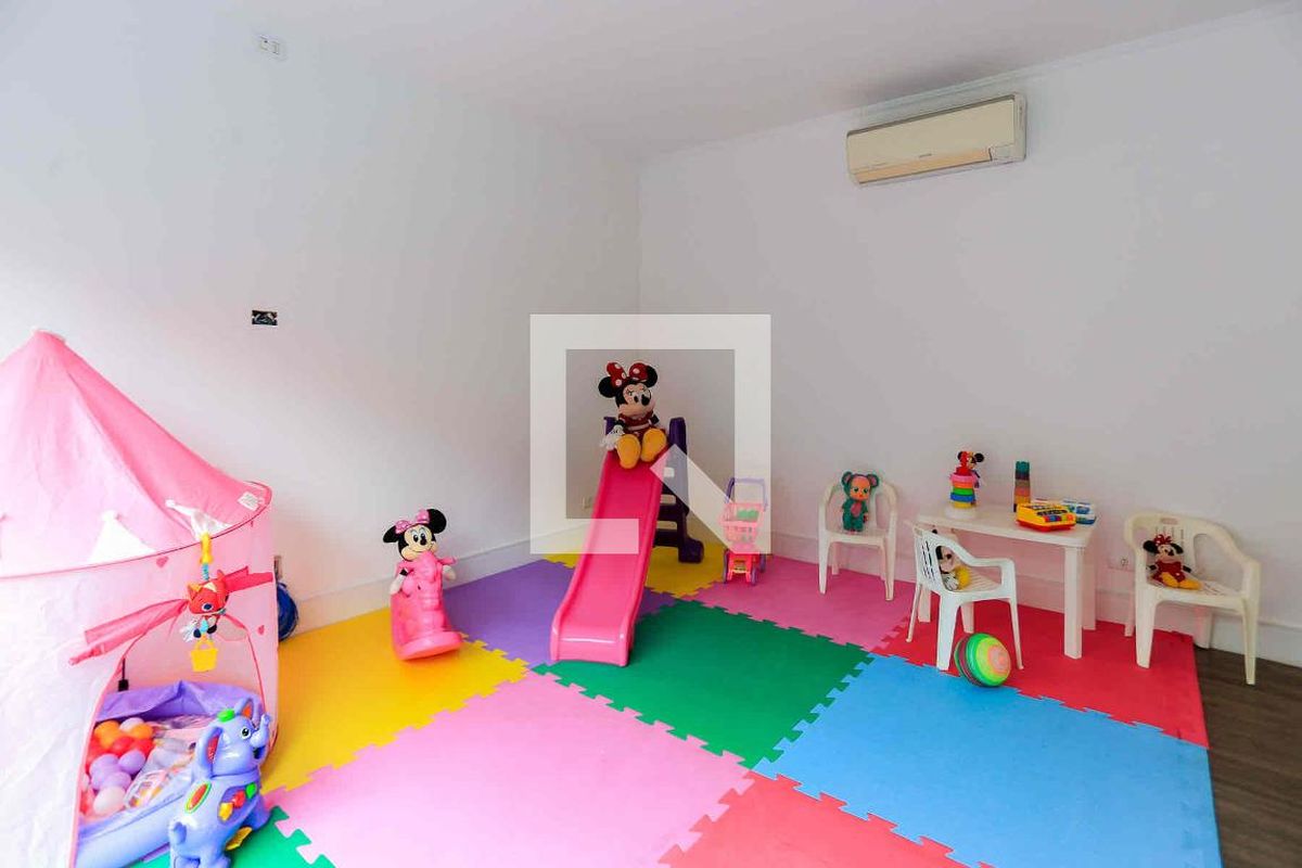 Casa, 3 quartos, 245 m² - Foto 49