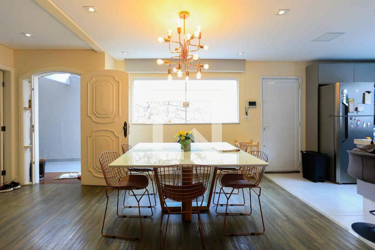 Casa, 3 quartos, 245 m² - Foto 23