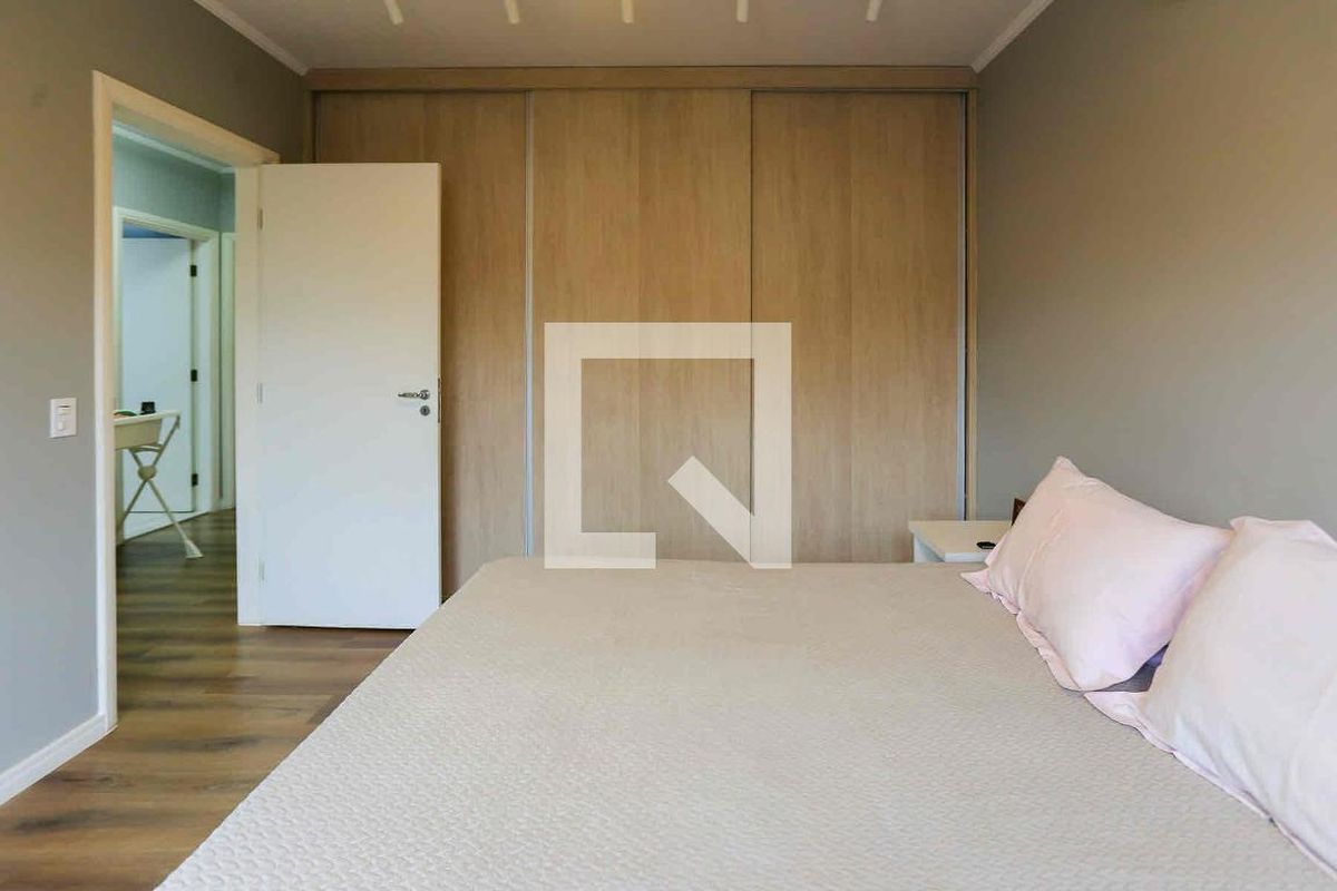 Casa, 3 quartos, 245 m² - Foto 65