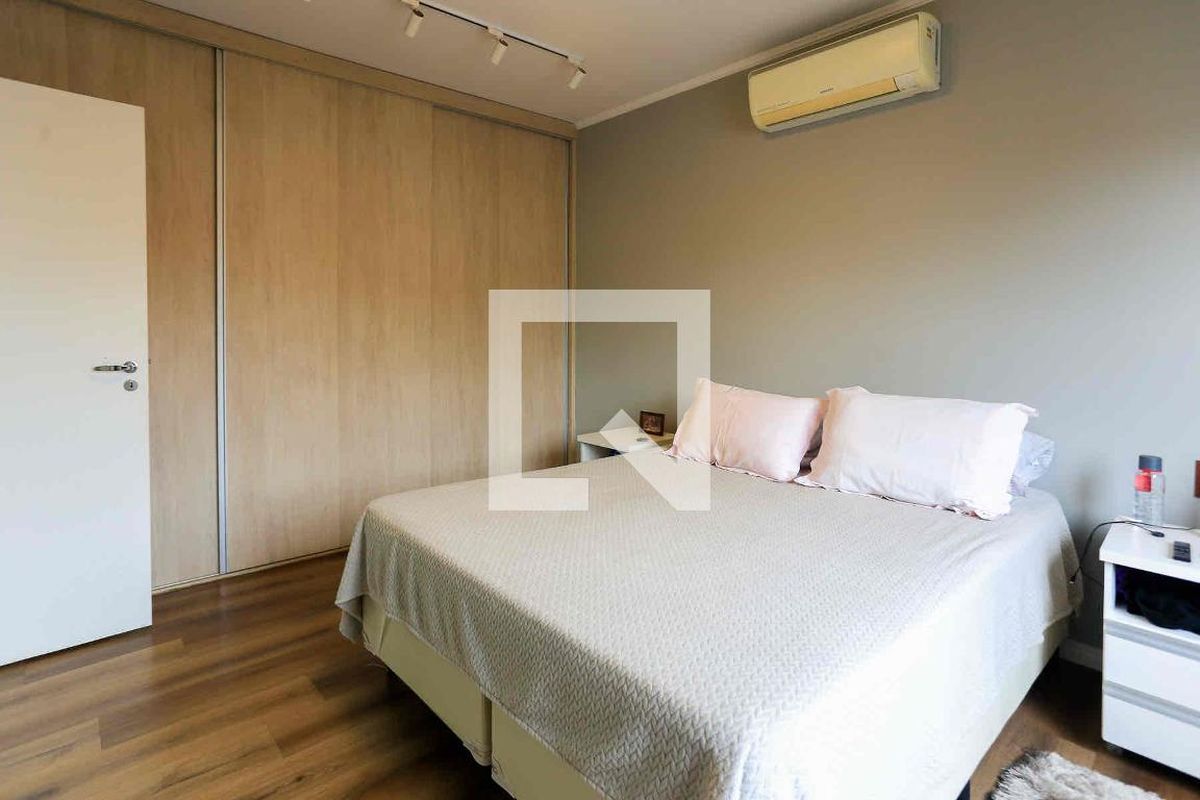 Casa, 3 quartos, 245 m² - Foto 63