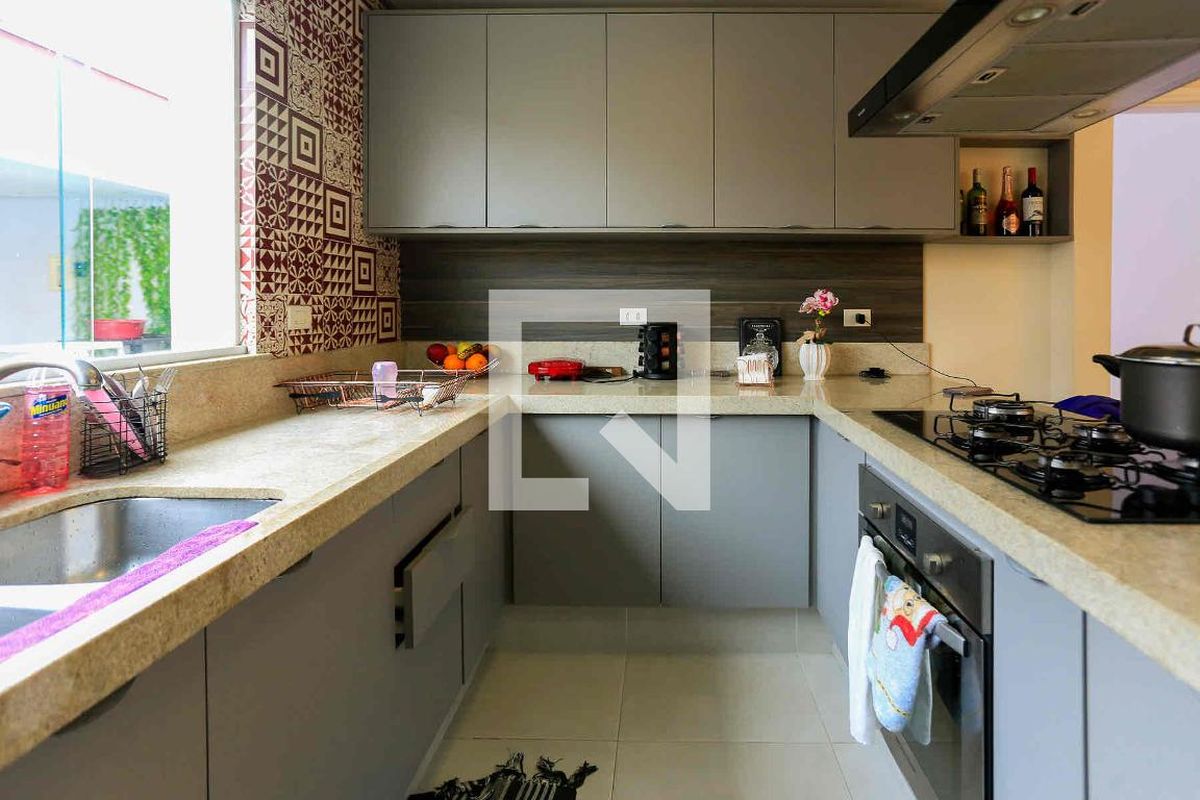 Casa, 3 quartos, 245 m² - Foto 33