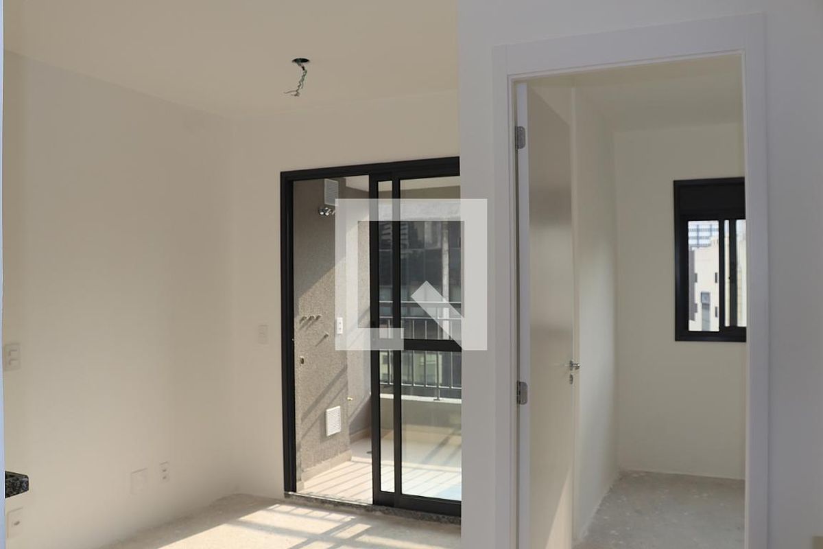Apartamento, 1 quarto, 27 m² - Foto 2