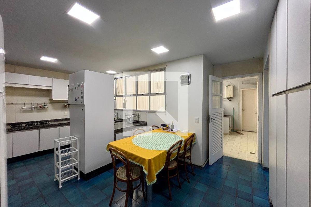 Apartamento, 3 quartos, 243 m² - Foto 116