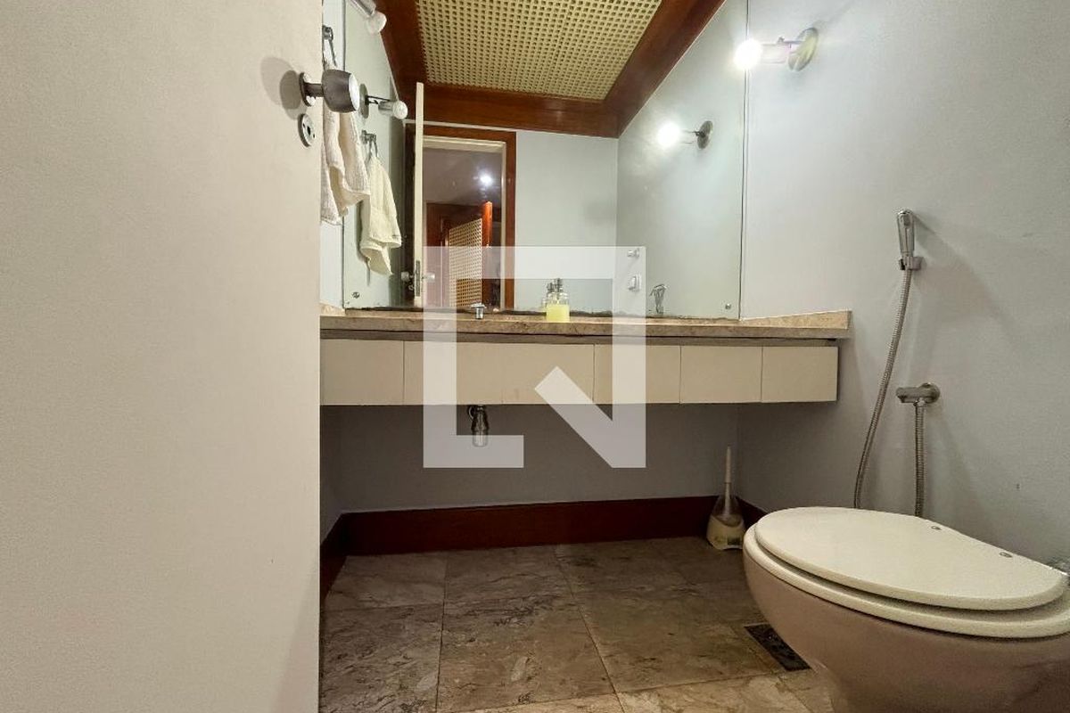 Apartamento, 3 quartos, 243 m² - Foto 110