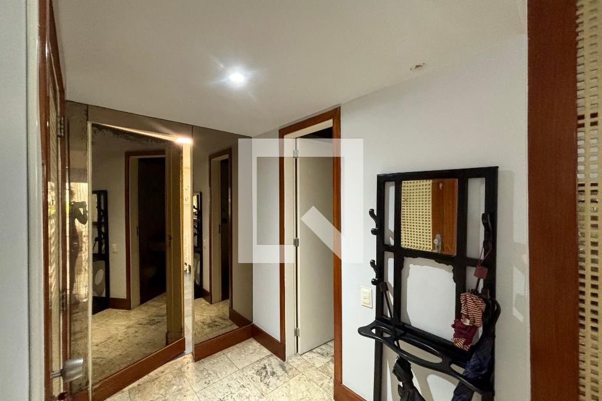 Apartamento, 3 quartos, 243 m² - Foto 24