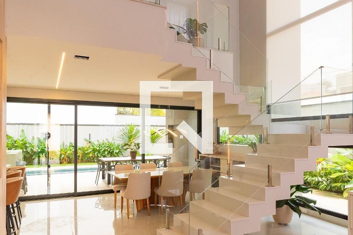 Casa à Venda - Swiss Park, 3 Quartos,  330 m2 em , Campinas - sp | SoloBR