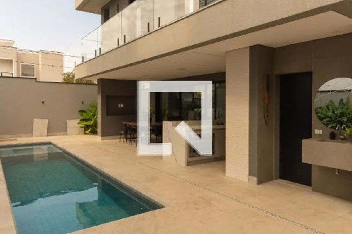 Casa à Venda - Swiss Park, 3 Quartos,  330 m2 em , Campinas - sp | SoloBR