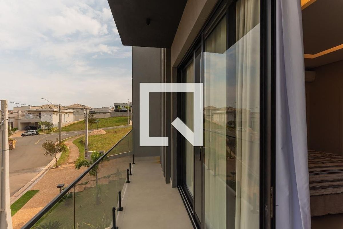 Casa à Venda - Swiss Park, 3 Quartos,  330 m2 em , Campinas - sp | SoloBR