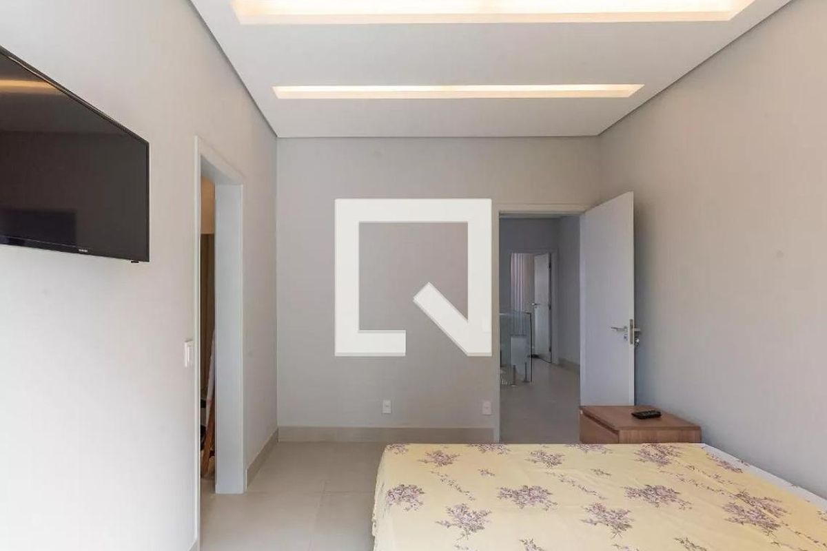 Casa à Venda - Swiss Park, 3 Quartos,  330 m2 em , Campinas - sp | SoloBR