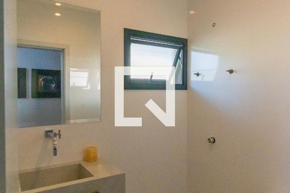 Casa à Venda - Swiss Park, 3 Quartos,  330 m2 em , Campinas - sp | SoloBR