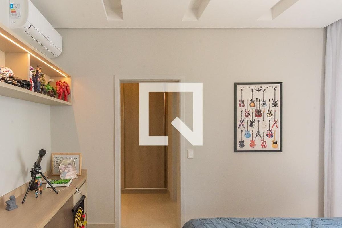 Casa à Venda - Swiss Park, 3 Quartos,  330 m2 em , Campinas - sp | SoloBR