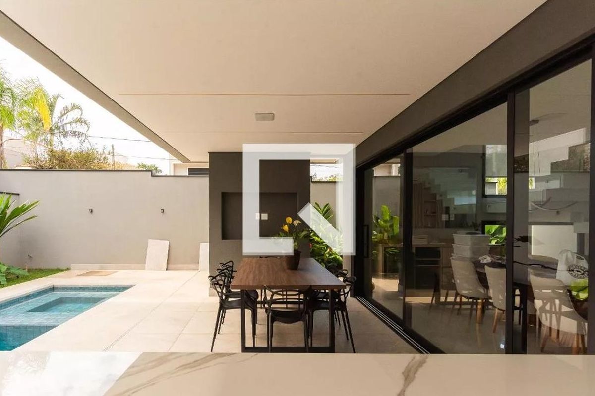 Casa à Venda - Swiss Park, 3 Quartos,  330 m2 em , Campinas - sp | SoloBR