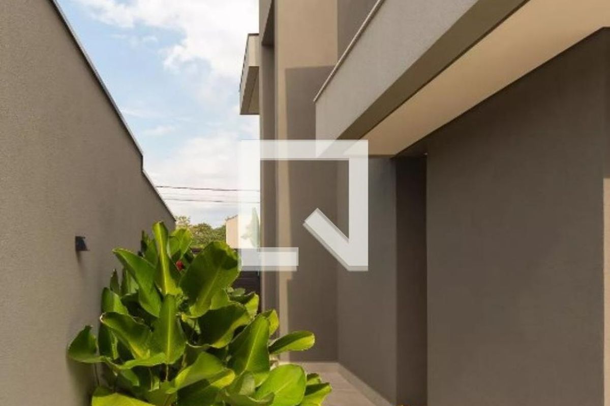 Casa à Venda - Swiss Park, 3 Quartos,  330 m2 em , Campinas - sp | SoloBR