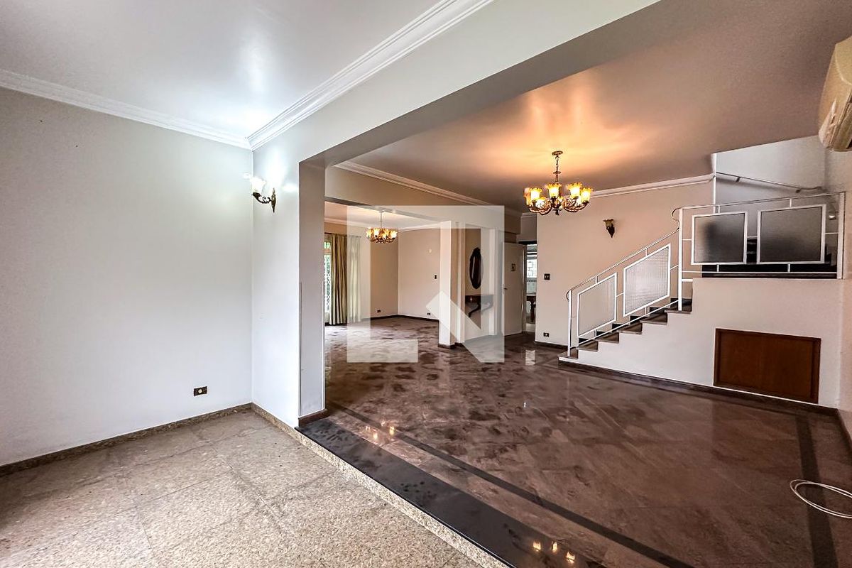 Casa, 3 quartos, 565 m² - Foto 1