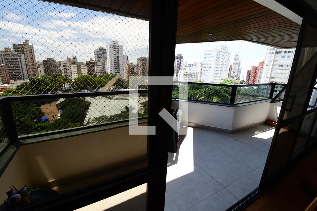 Apartamento à Venda - Cambuí, 4 Quartos,  240 m2 em , Campinas - sp | SoloBR