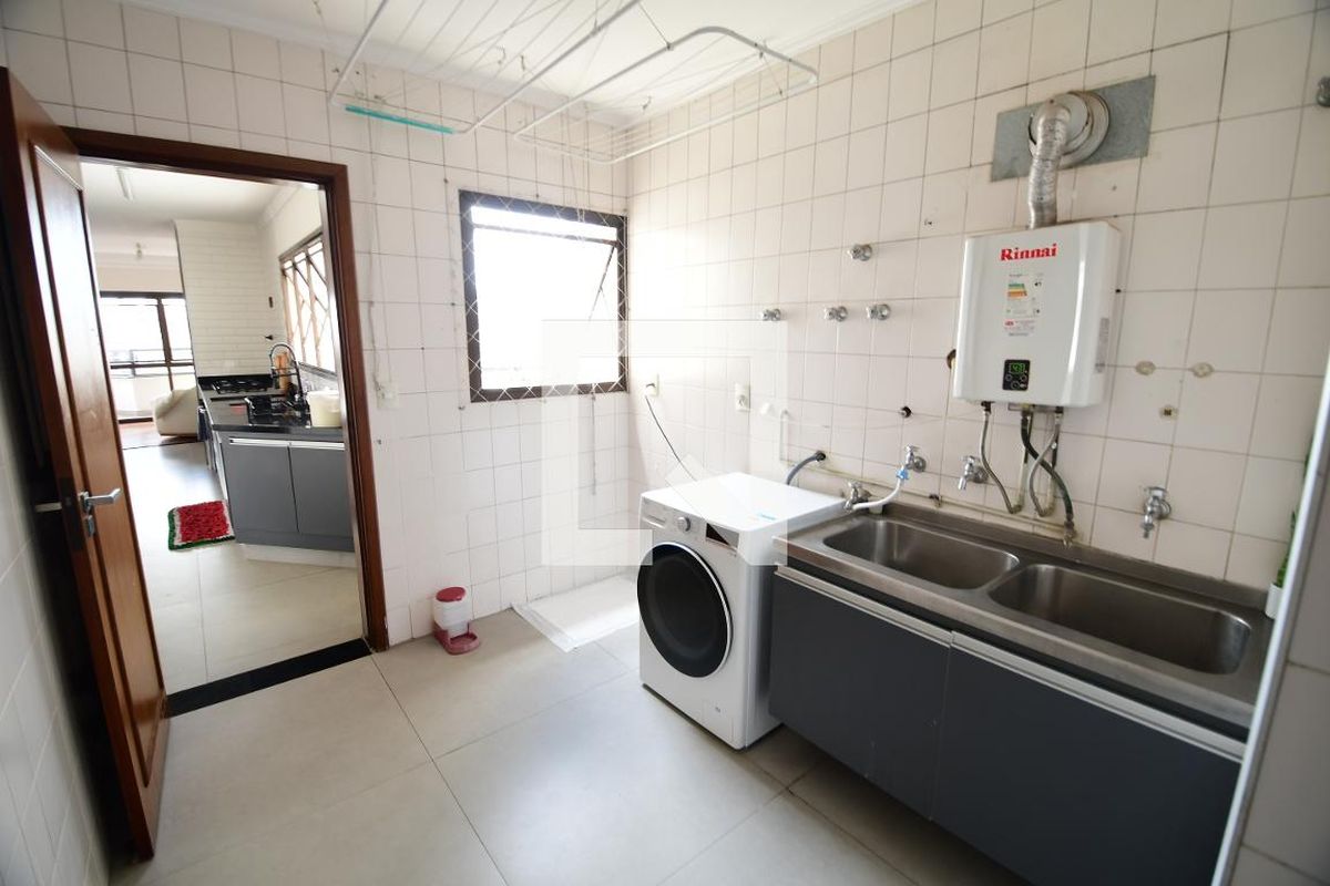 Apartamento à Venda - Cambuí, 4 Quartos,  240 m2 em , Campinas - sp | SoloBR
