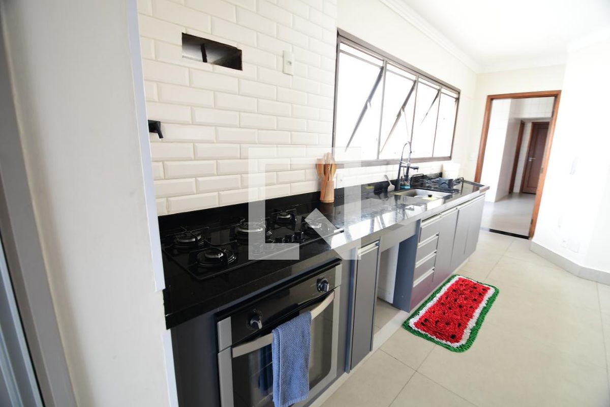 Apartamento à Venda - Cambuí, 4 Quartos,  240 m2 em , Campinas - sp | SoloBR
