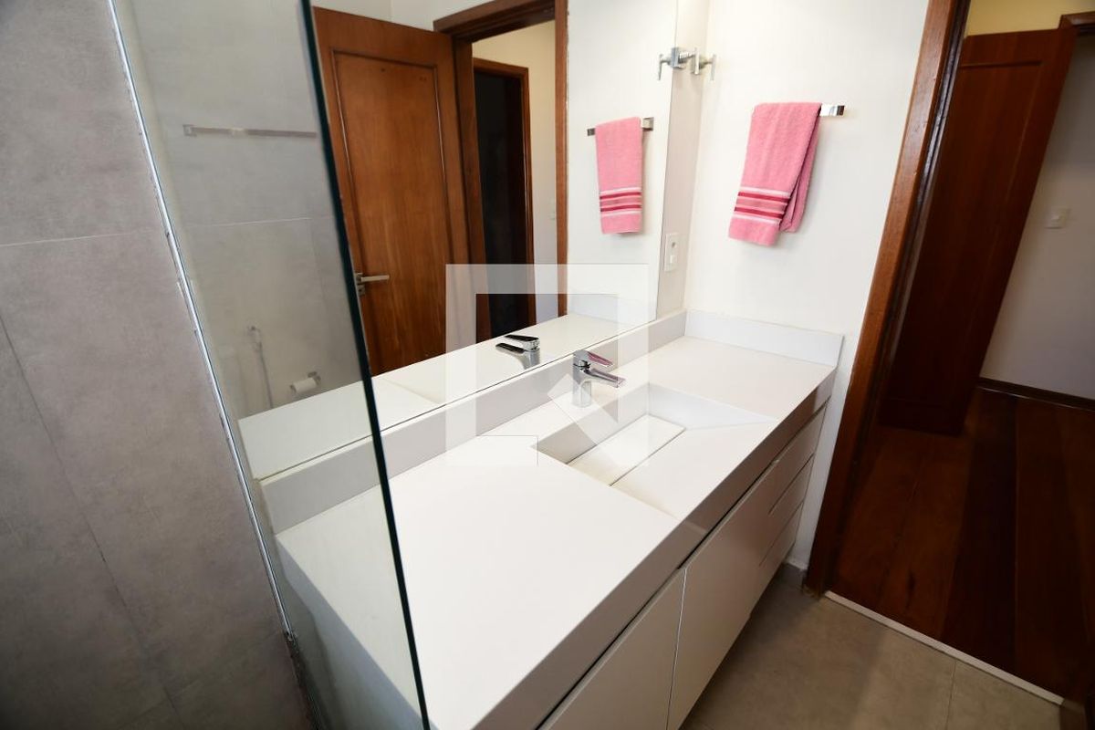Apartamento à Venda - Cambuí, 4 Quartos,  240 m2 em , Campinas - sp | SoloBR