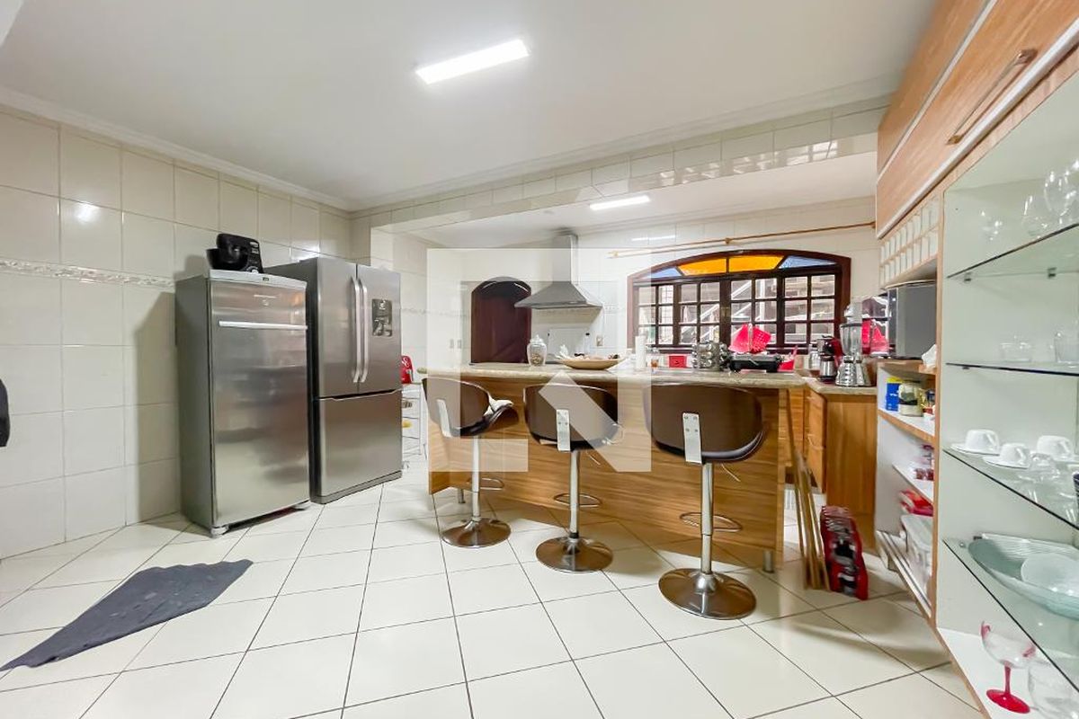 Casa, 3 quartos, 234 m² - Foto 56
