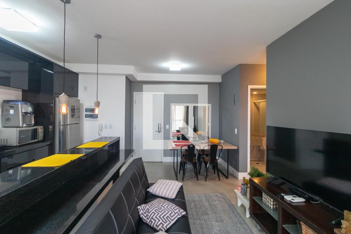 Apartamento à Venda - Centro, 2 Quartos,  67 m2 em , Campinas - sp | SoloBR