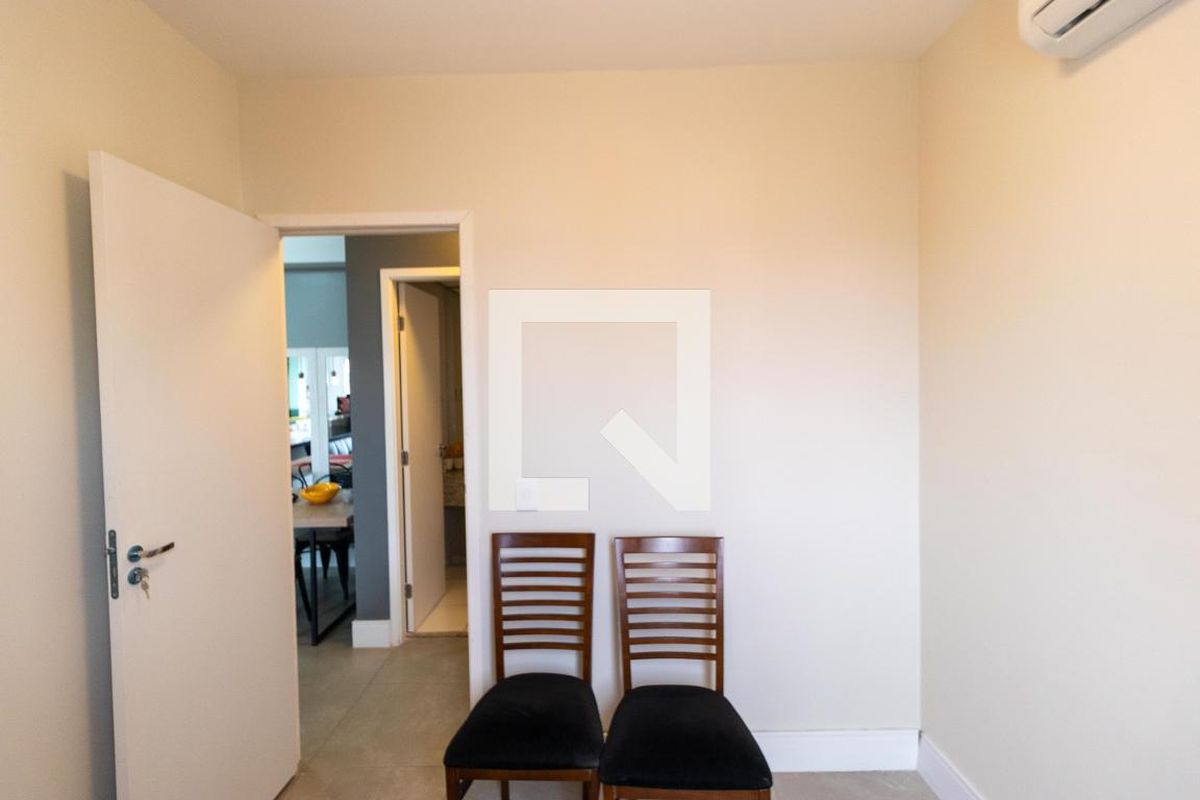 Apartamento à Venda - Centro, 2 Quartos,  67 m2 em , Campinas - sp | SoloBR