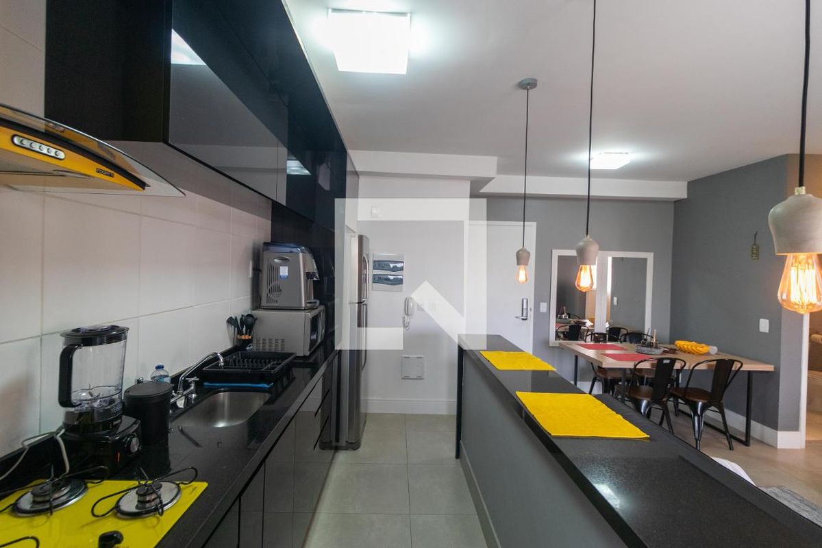 Apartamento à Venda - Centro, 2 Quartos,  67 m2 em , Campinas - sp | SoloBR
