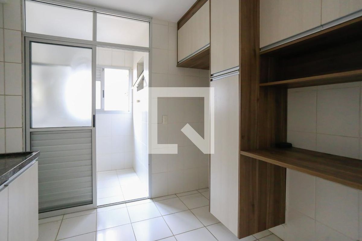 Apartamento, 3 quartos, 73 m² - Foto 2