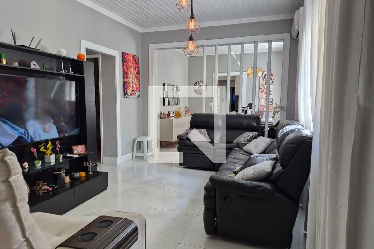 Casa, 4 quartos, 263 m² - Foto 2