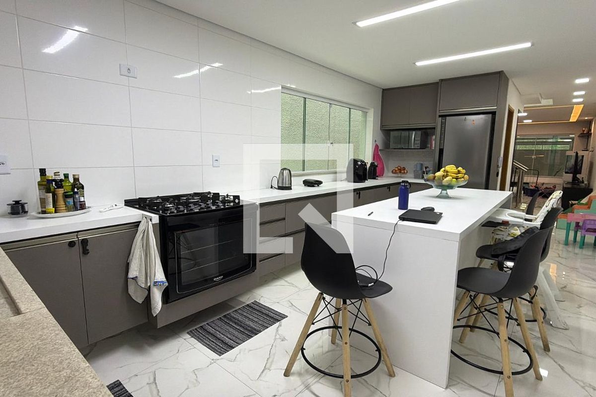 Casa, 3 quartos, 204 m² - Foto 64