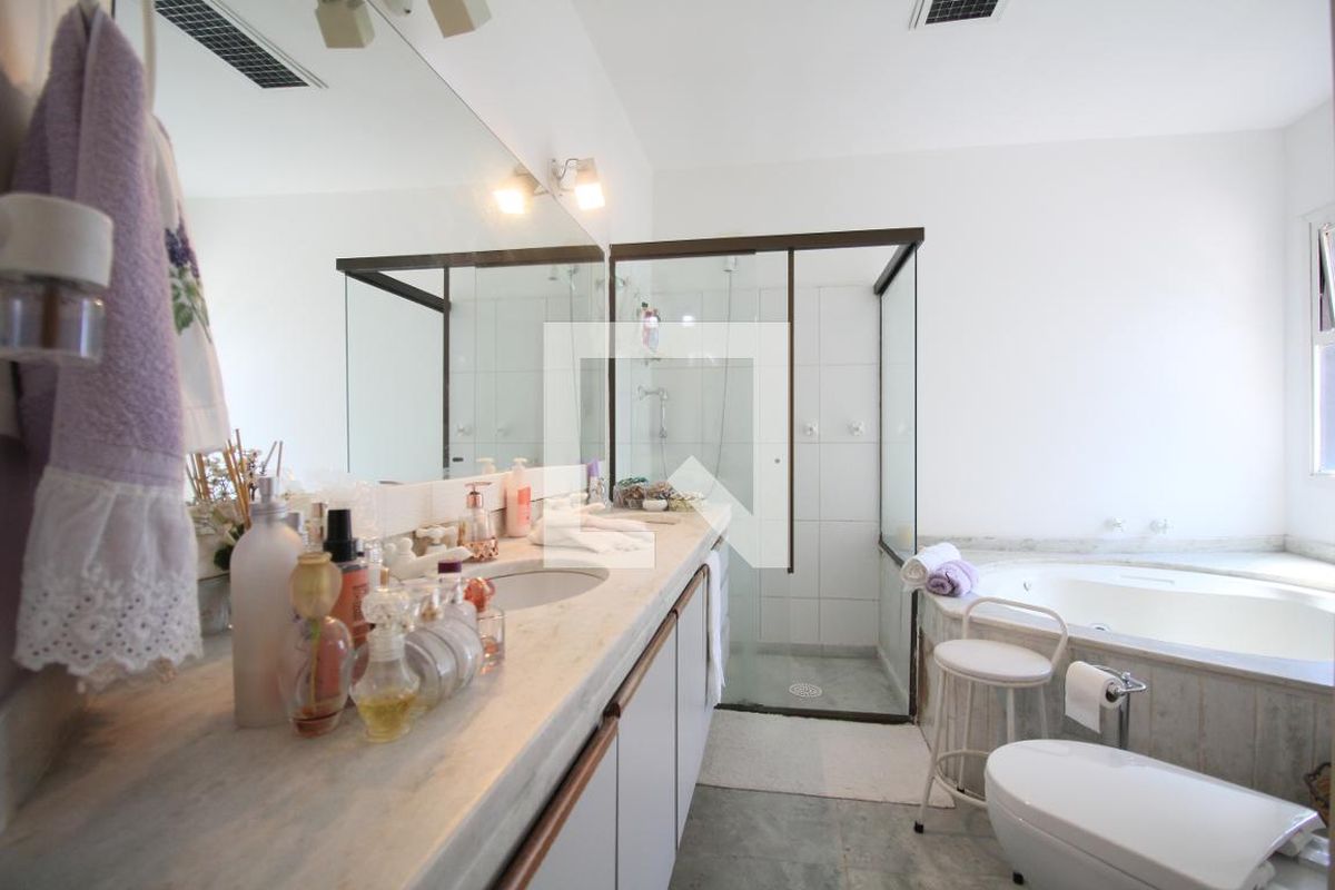 Apartamento, 3 quartos, 189 m² - Foto 48