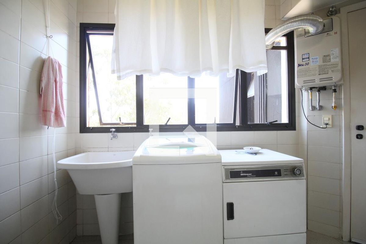 Apartamento, 3 quartos, 189 m² - Foto 98