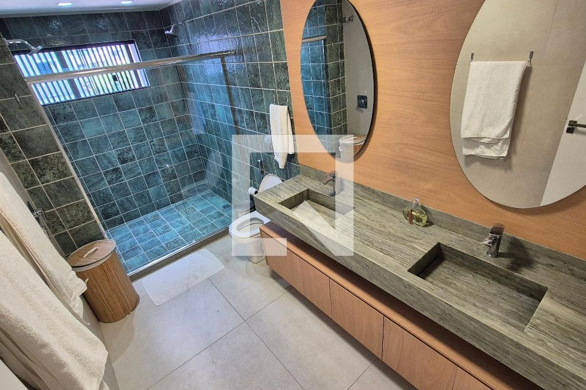 Casa, 3 quartos, 325 m² - Foto 80