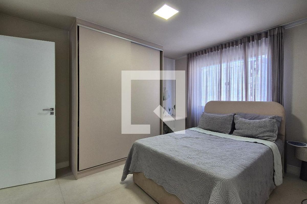 Casa, 3 quartos, 325 m² - Foto 24