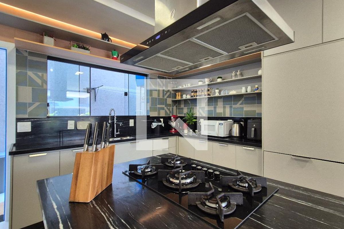 Casa, 3 quartos, 325 m² - Foto 116